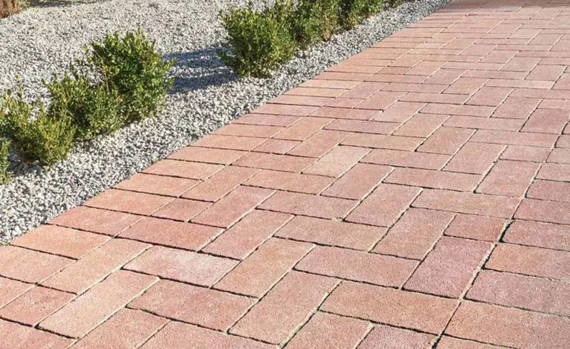 Pavimentazione esterna in mattoni